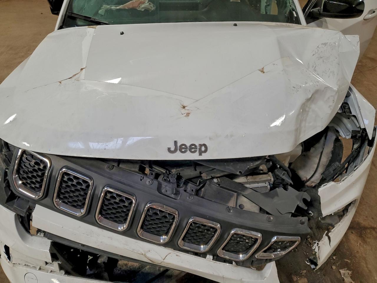 JEEP COMPASS LATITUDE