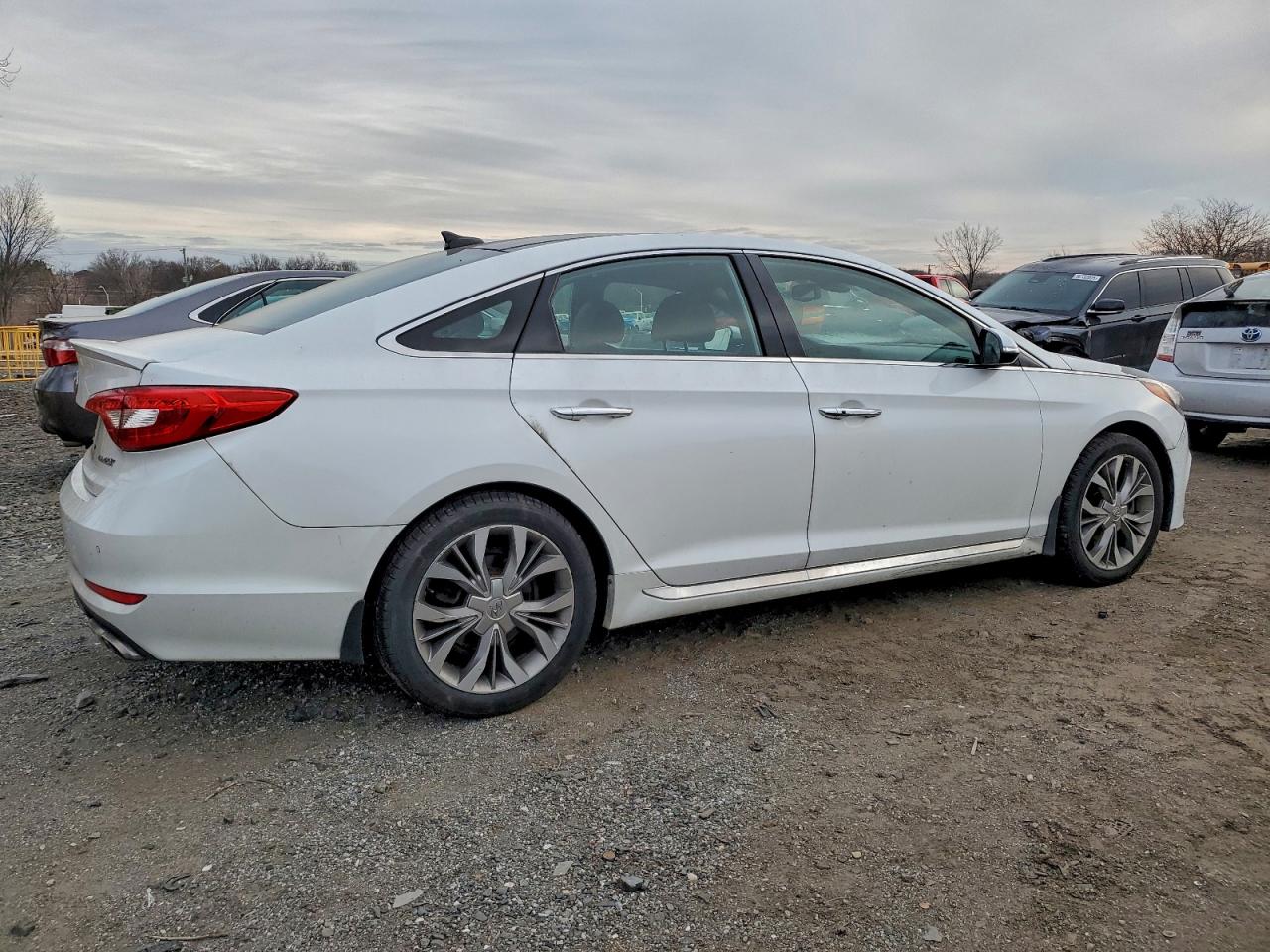 HYUNDAI SONATA SPORT