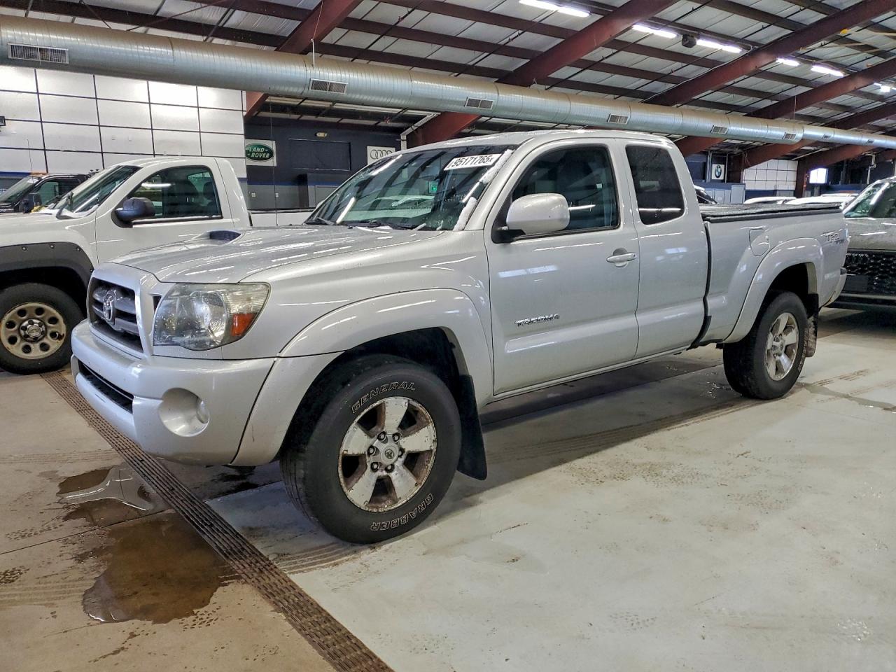 Lot #3302762357 2009 TOYOTA TACOMA ACC
