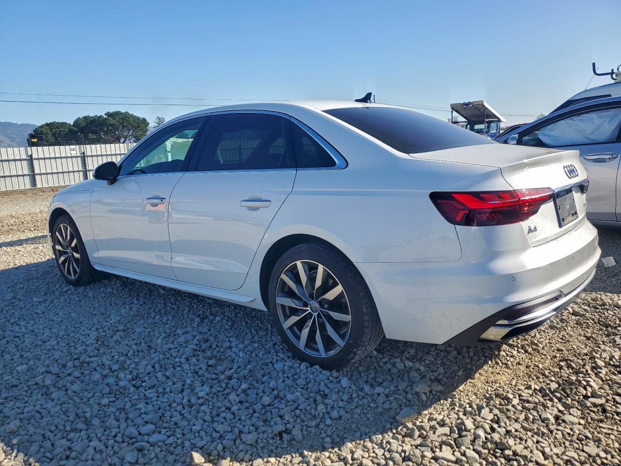 AUDI A4 PREMIUM PLUS 40