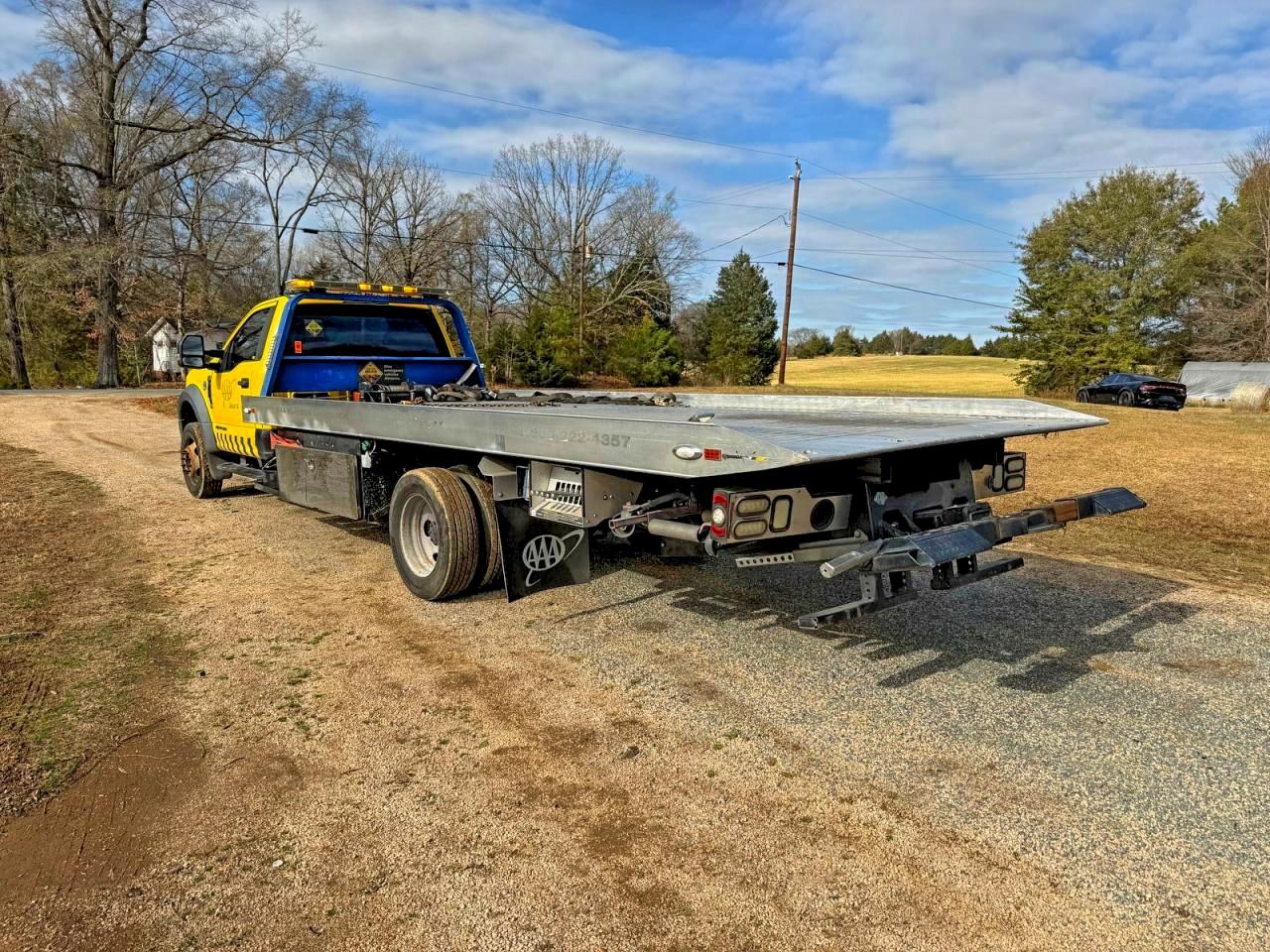 FORD F-550 SUPER DUTY