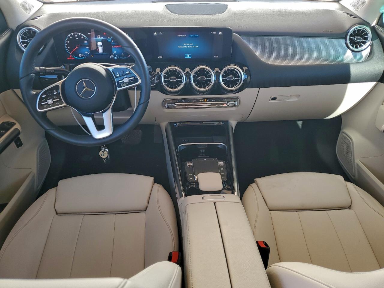 MERCEDES-BENZ GLA-CLASS 250 4MATIC