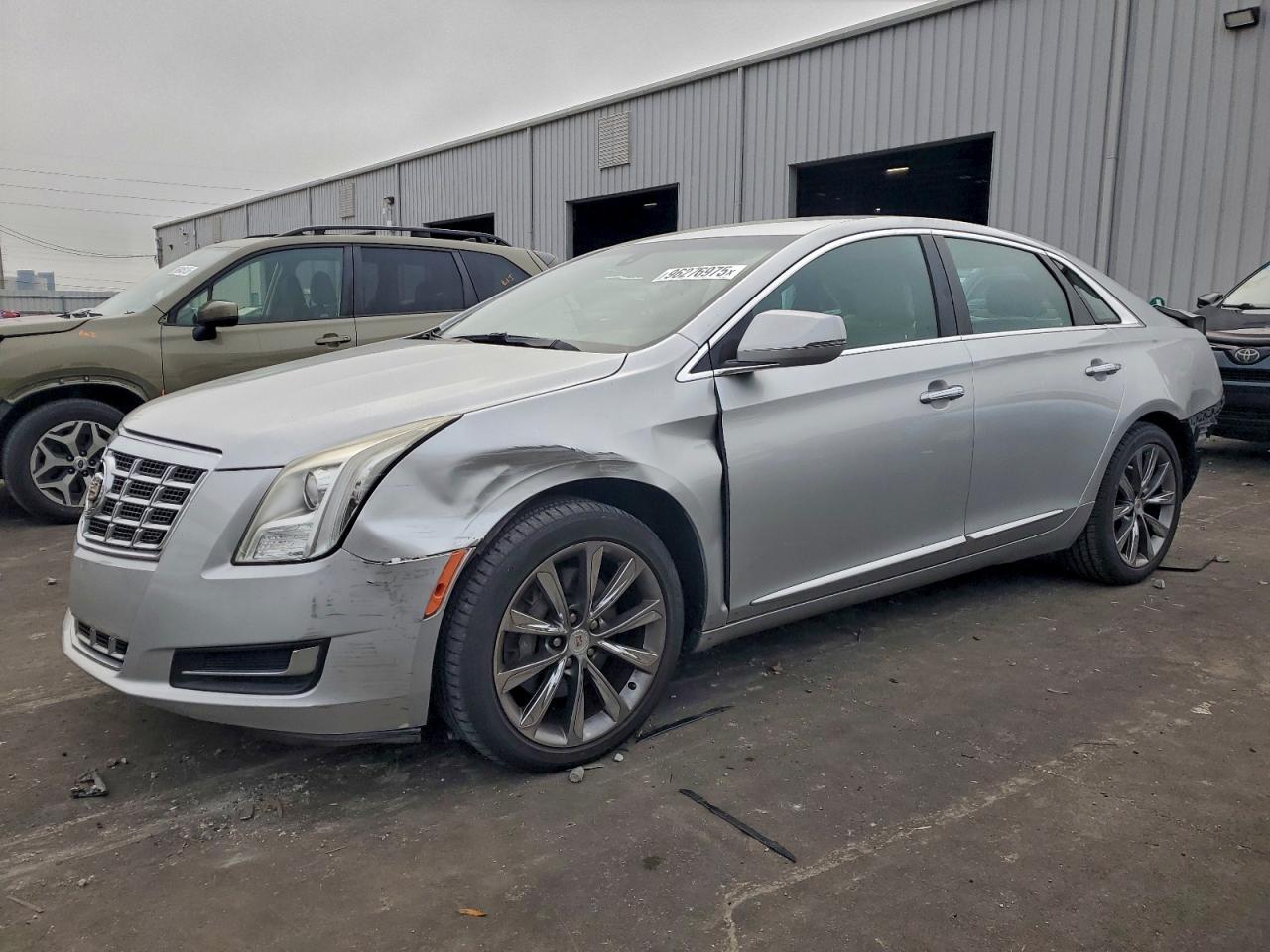 CADILLAC XTS