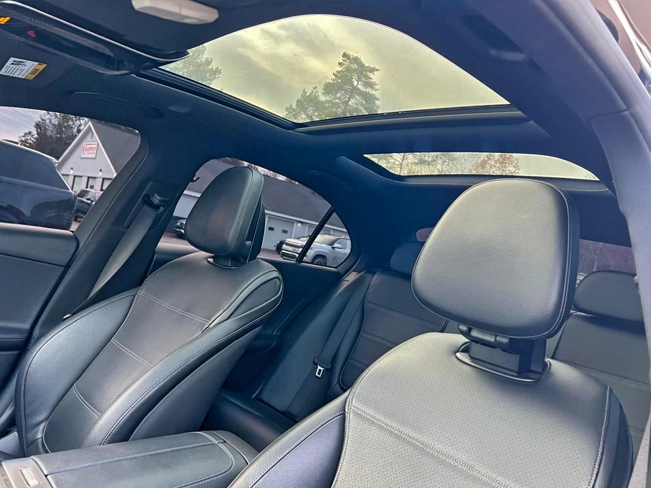 MERCEDES-BENZ C-CLASS 300