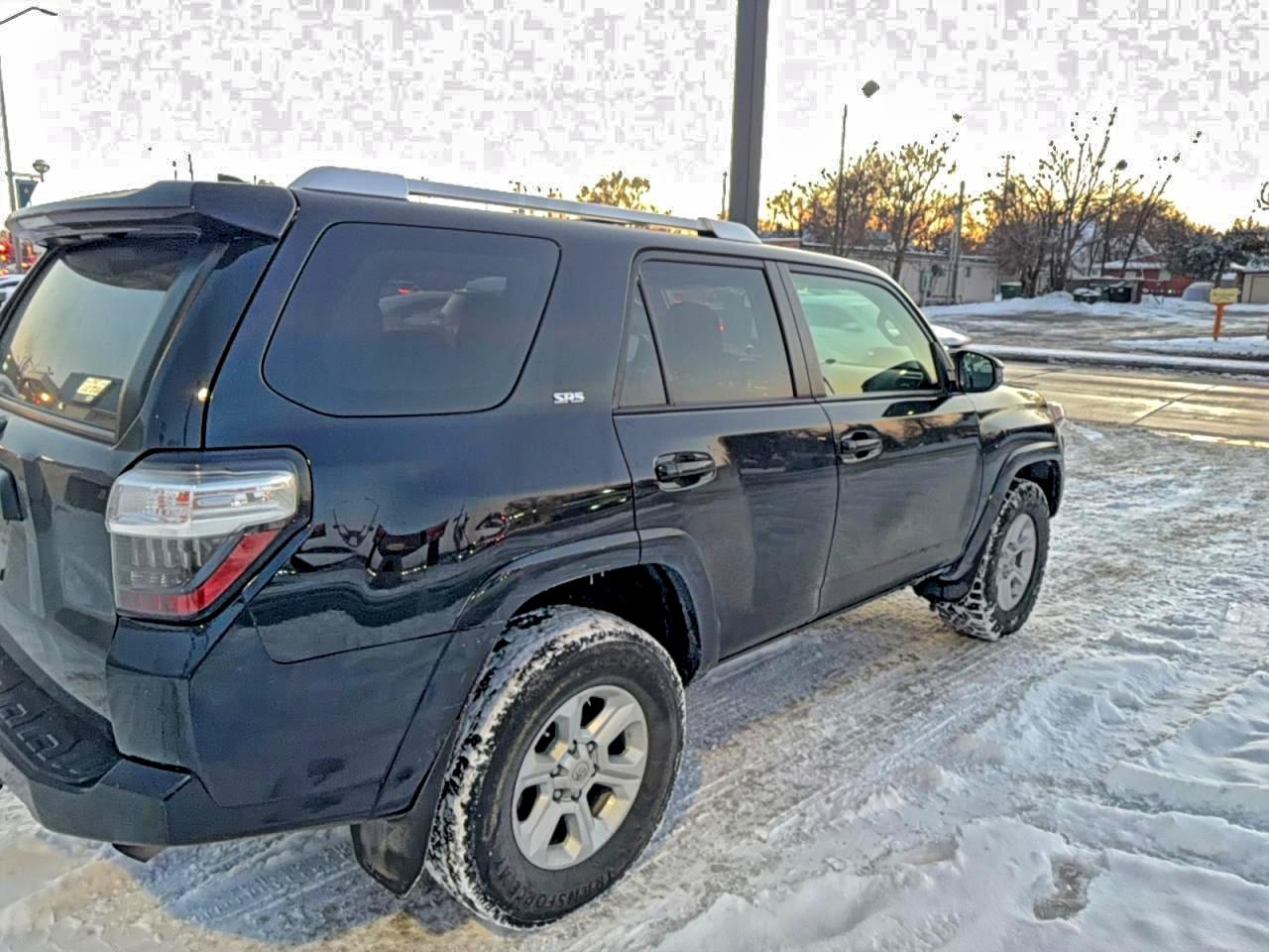 TOYOTA 4RUNNER SR5/SR5 PREMIUM