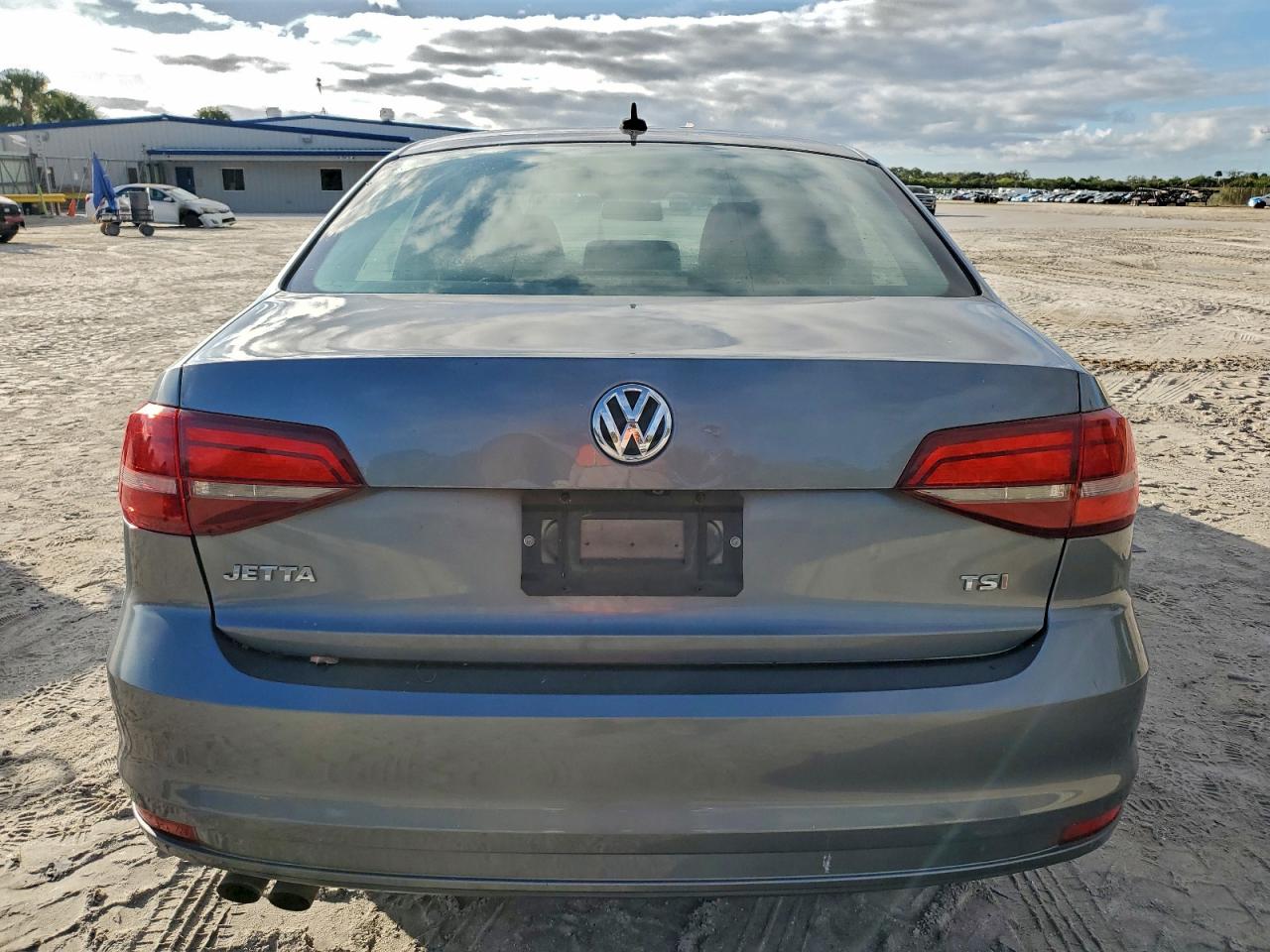 Lot #3318922945 2016 VOLKSWAGEN JETTA S