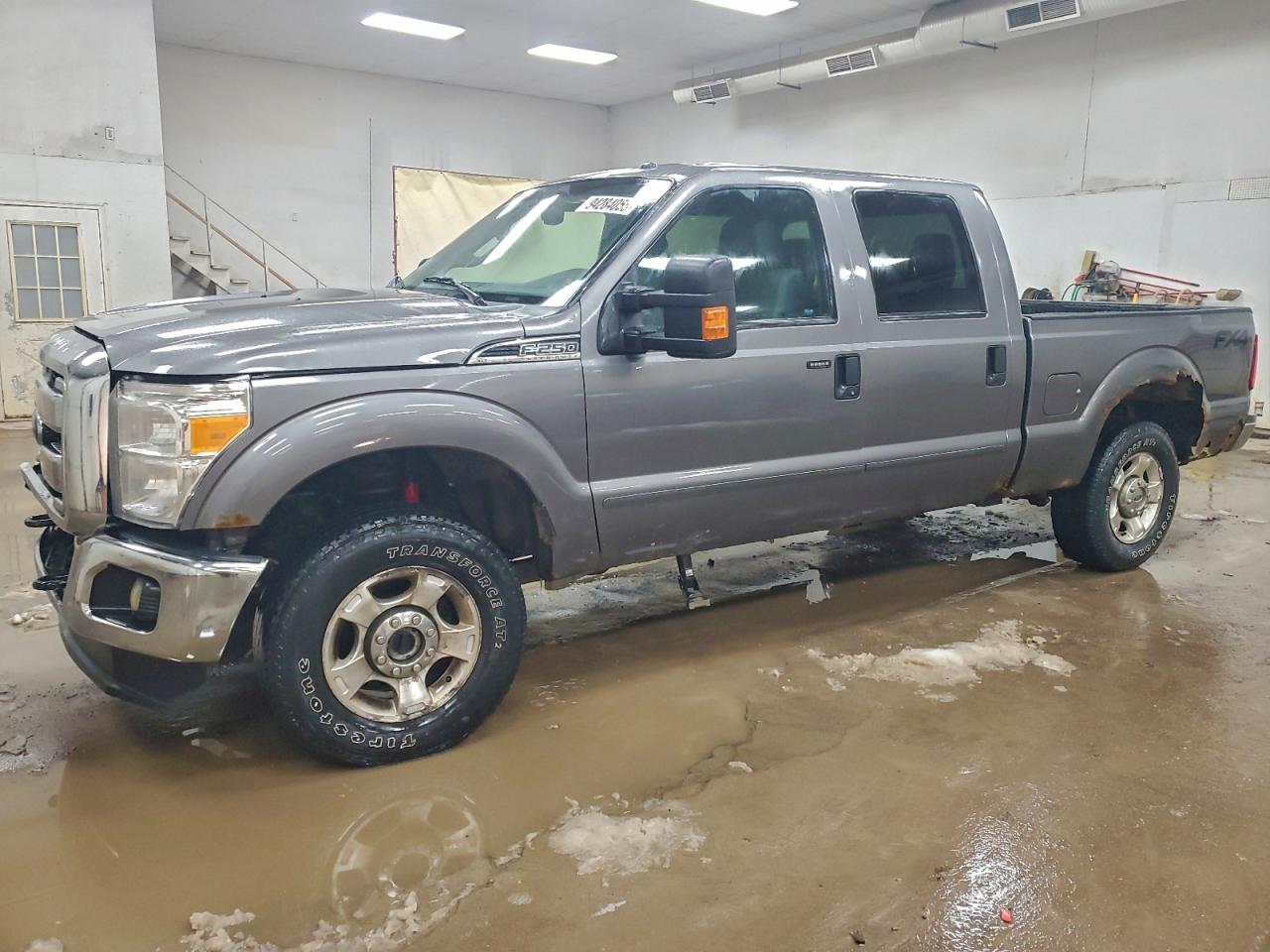 FORD F-250 SUPER DUTY