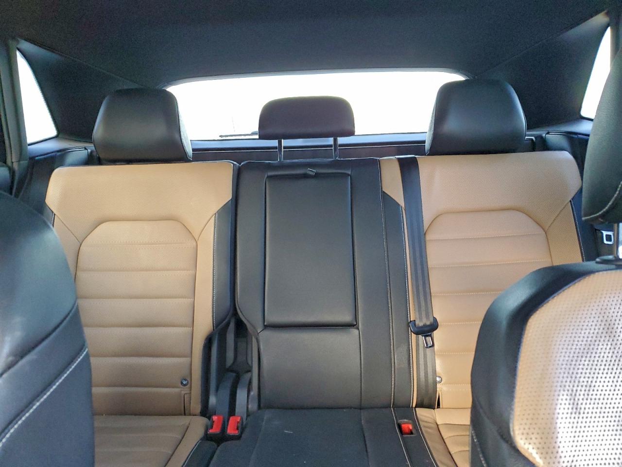 VOLKSWAGEN ATLAS CROSS SPORT SEL PREMIUM