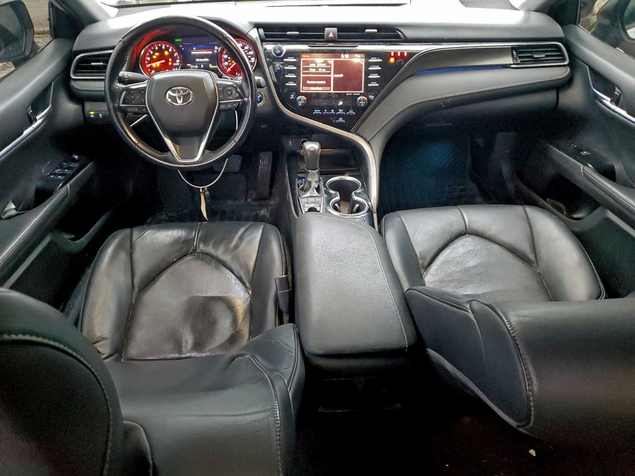 TOYOTA CAMRY XSE