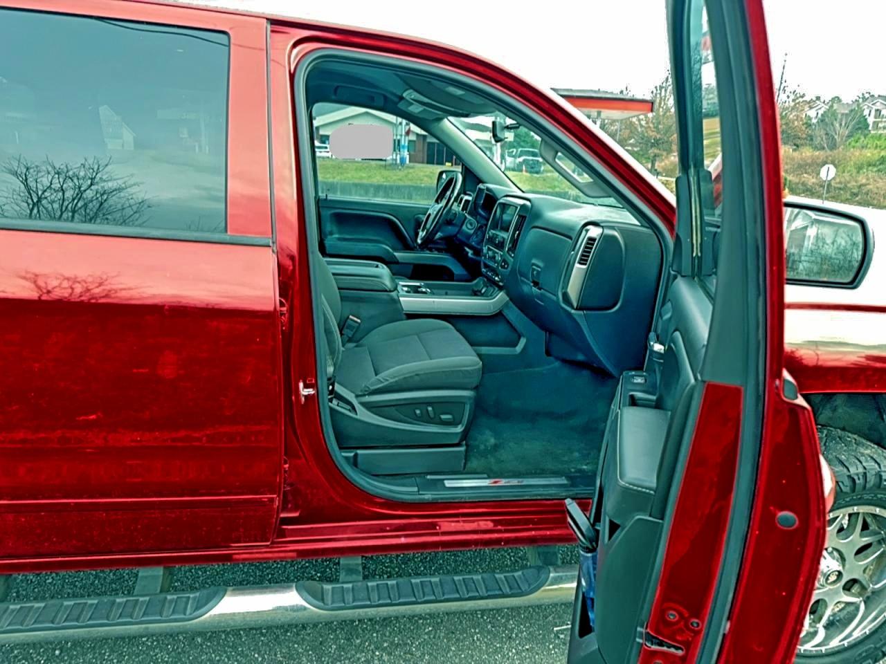 CHEVROLET SILVERADO K1500 LT