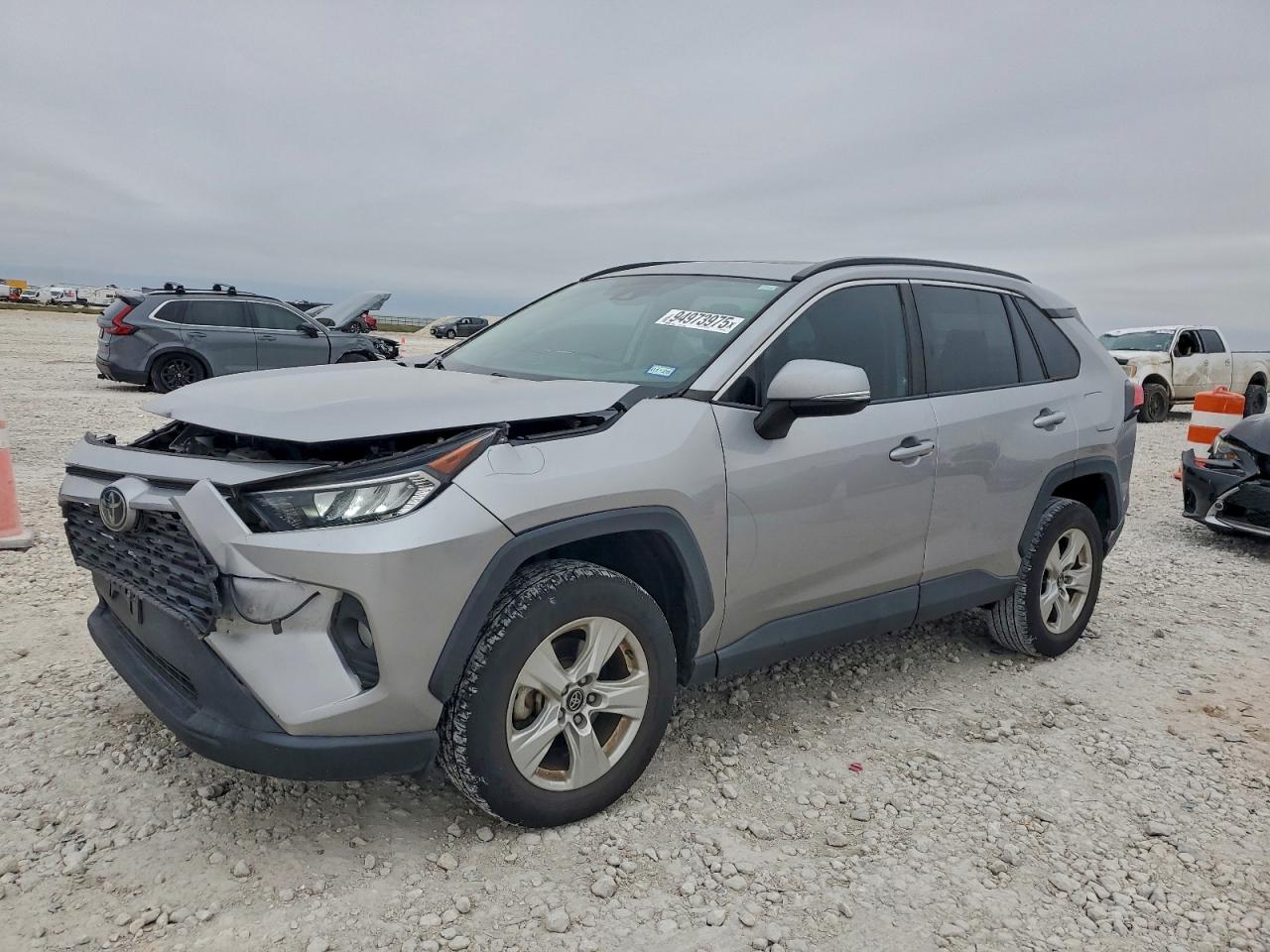 TOYOTA RAV4 XLE
