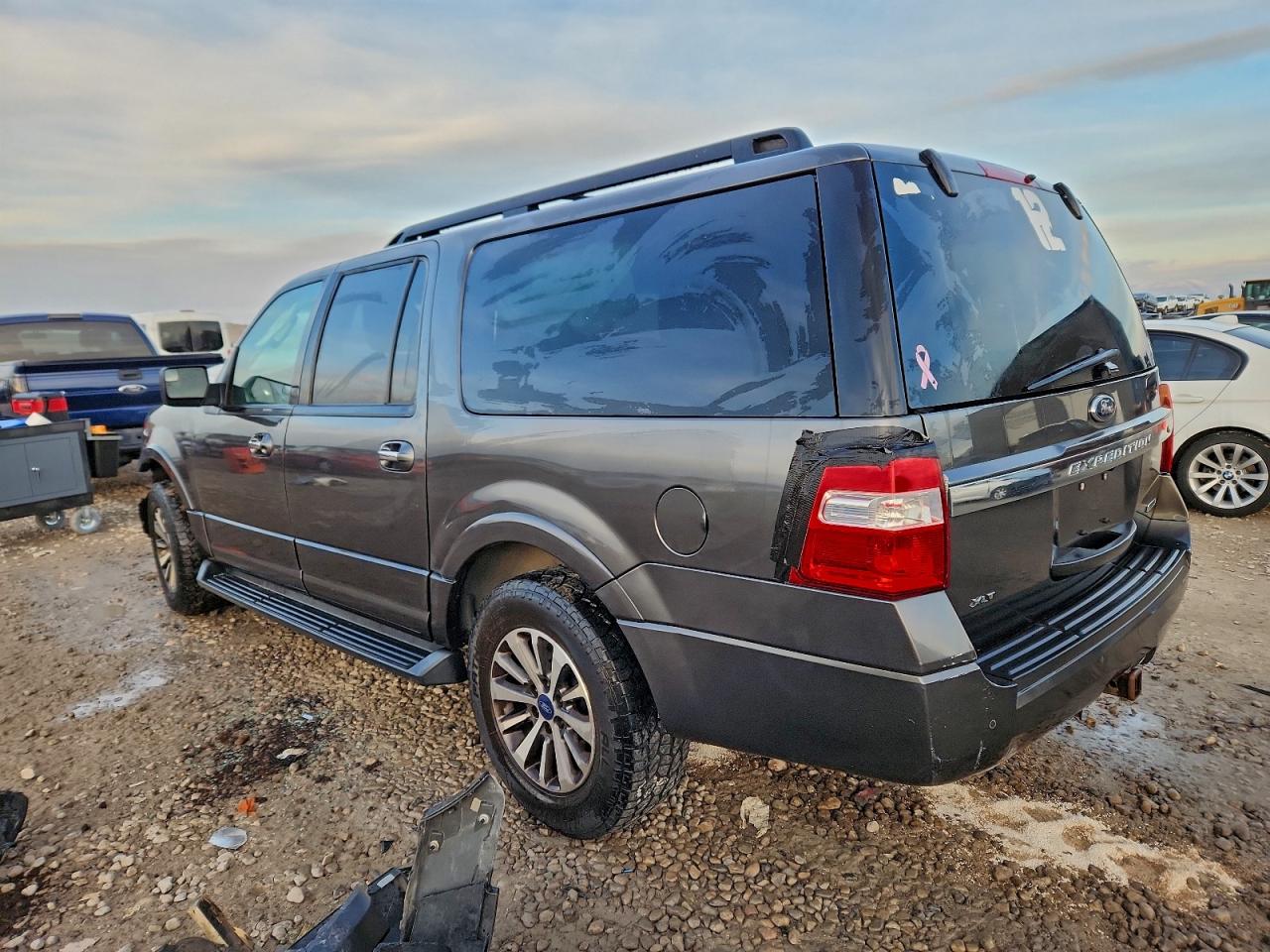 FORD EXPEDITION EL XLT