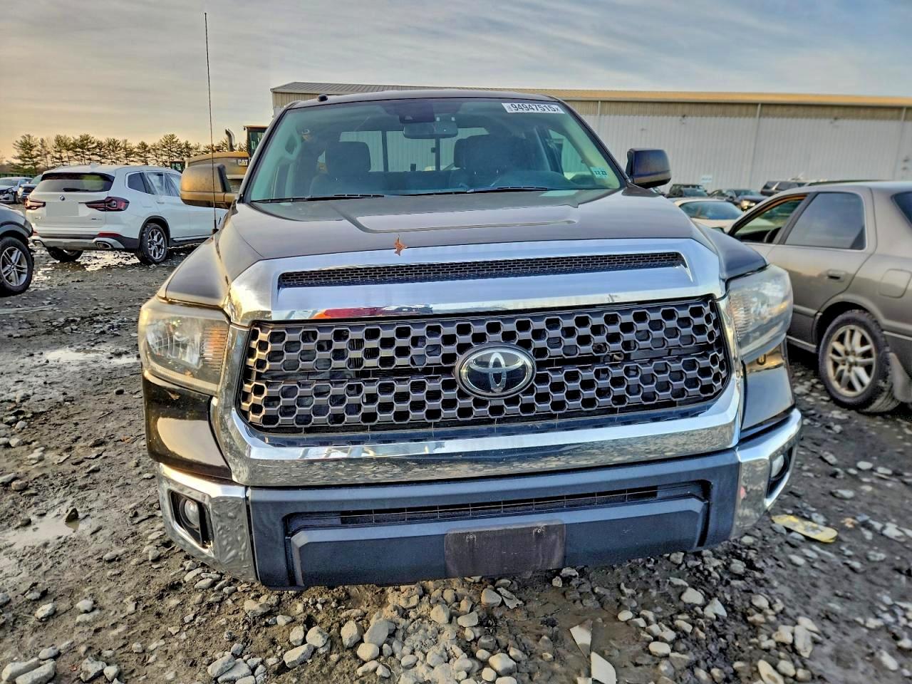 TOYOTA TUNDRA DOUBLE CAB SR