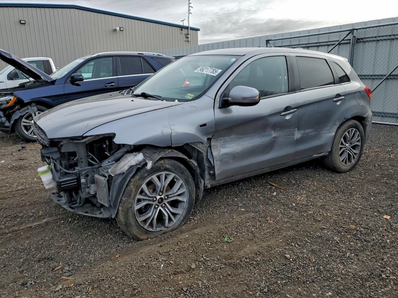 MITSUBISHI OUTLANDER ES