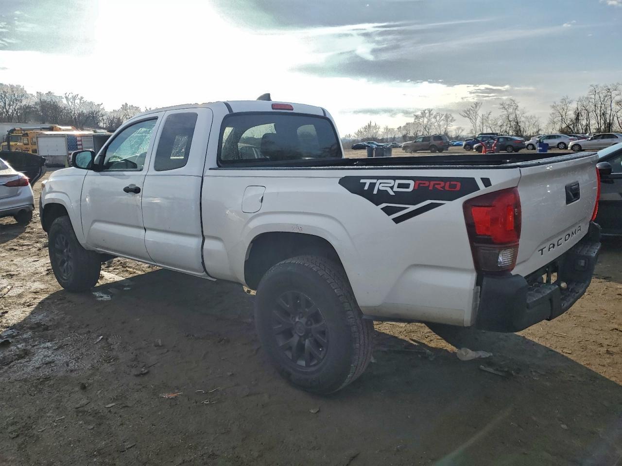 TOYOTA TACOMA ACCESS CAB