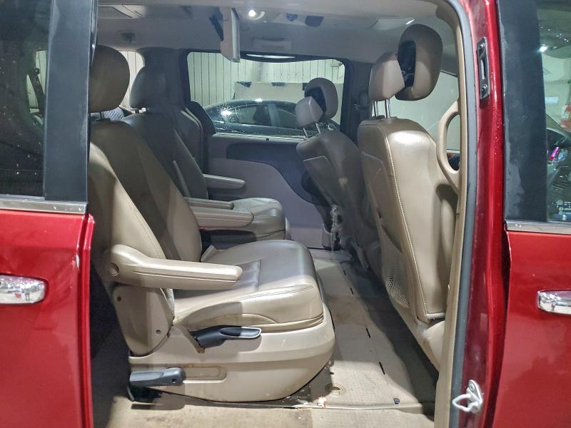 2015 CHRYSLER TOWN & COU #3310392995