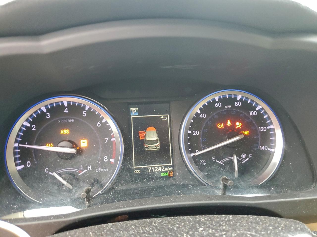 TOYOTA HIGHLANDER SE