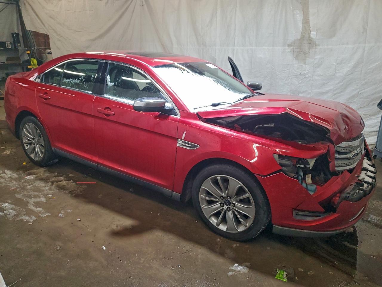 Lot #3315962134 2011 FORD TAURUS LIM