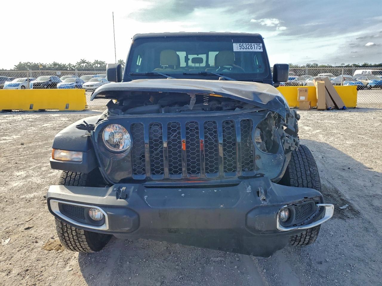 JEEP GLADIATOR SPORT