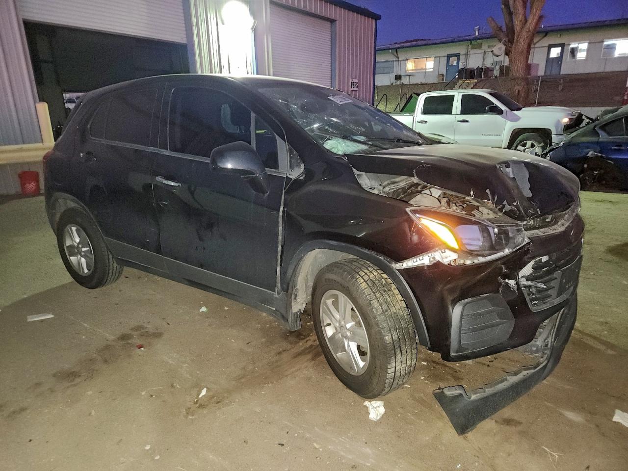 Lot #3317748065 2020 CHEVROLET TRAX LS