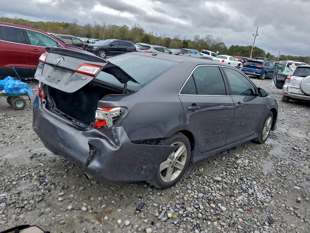 TOYOTA CAMRY L