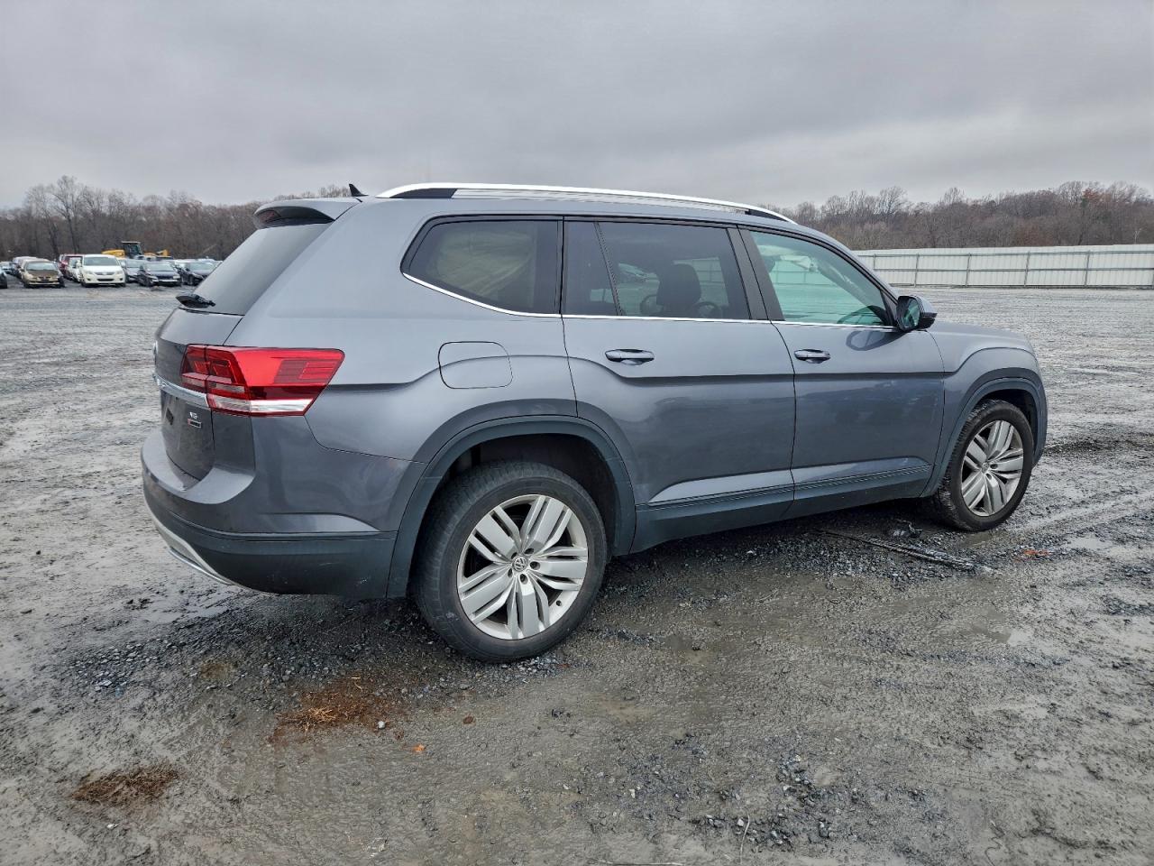 VOLKSWAGEN ATLAS SE