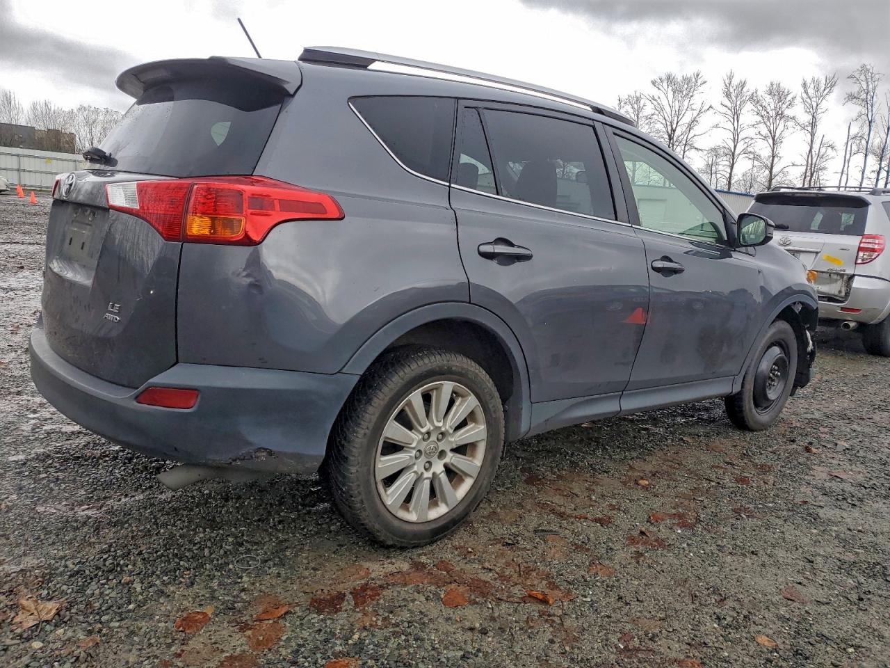 TOYOTA RAV4 LE