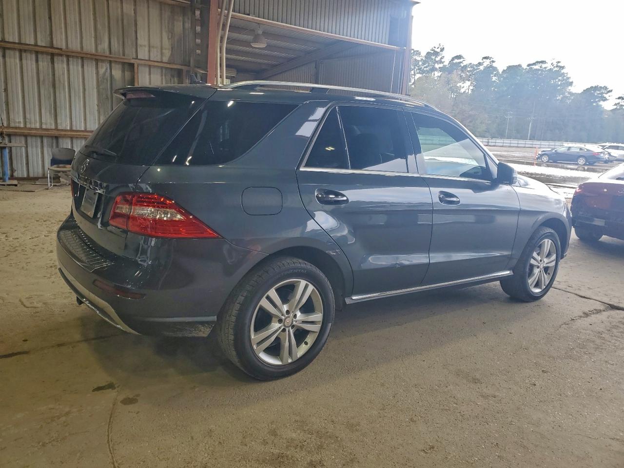 MERCEDES-BENZ M-CLASS 350