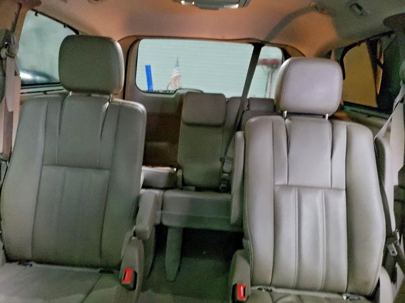 2016 CHRYSLER TOWN & COU #3302749015