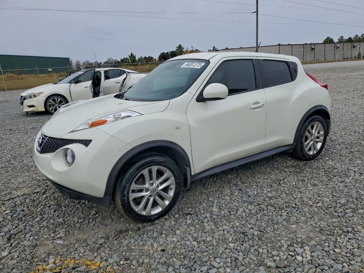 NISSAN JUKE S