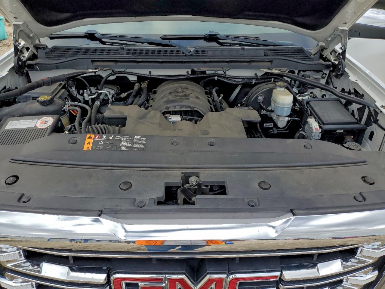 GMC SIERRA K1500 SLT