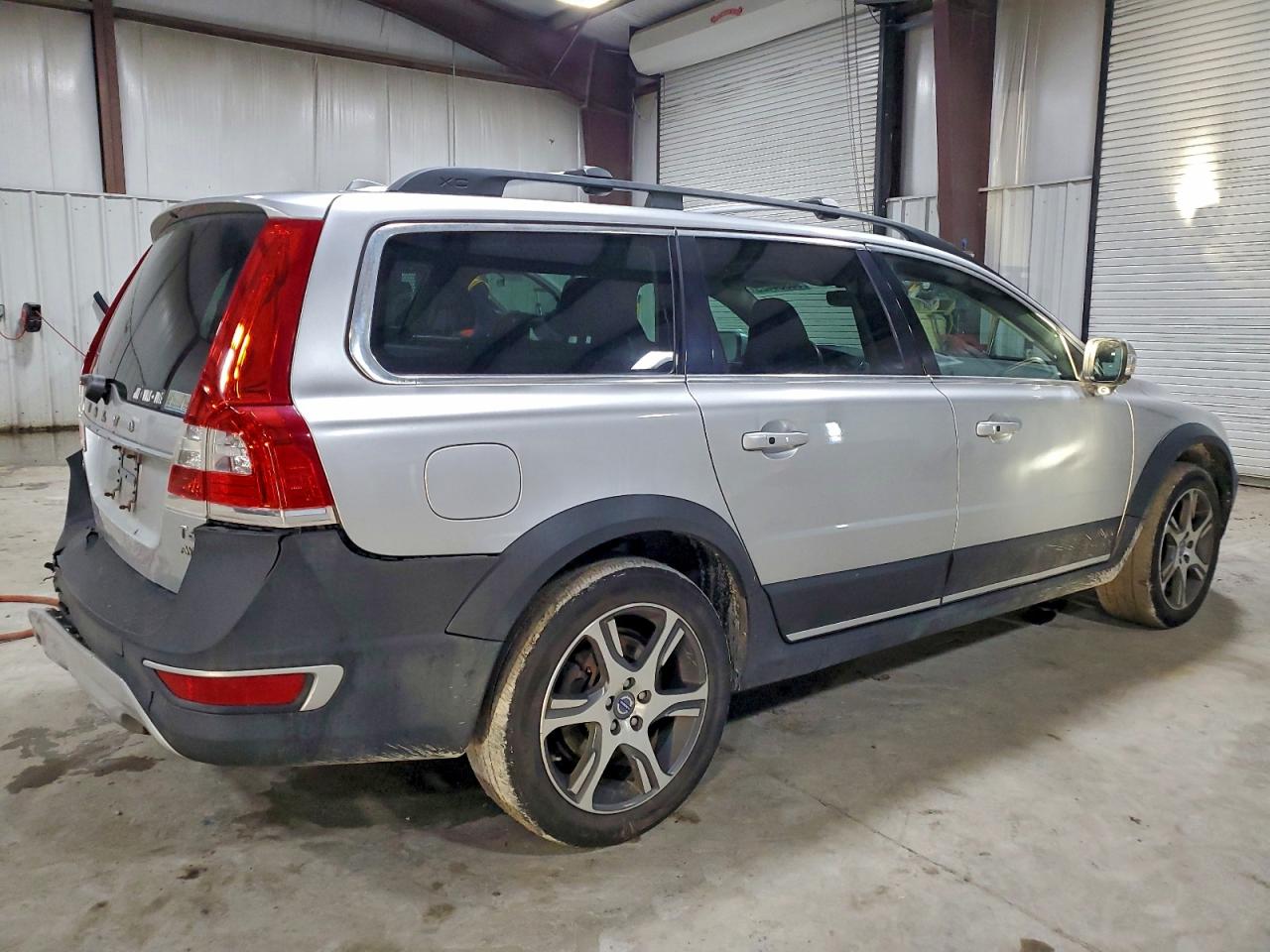 Lot #3315988148 2015 VOLVO XC70 T6 PR