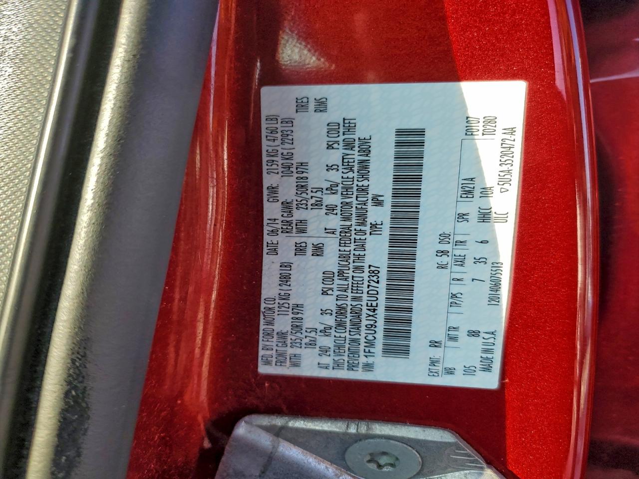 FORD ESCAPE TITANIUM