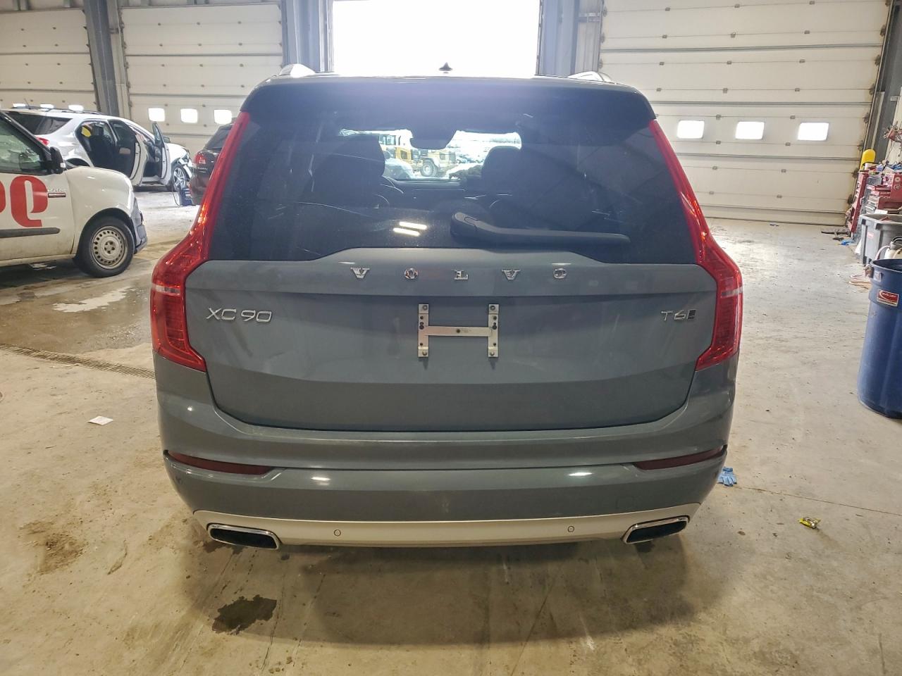 VOLVO XC90 T6 MOMENTUM