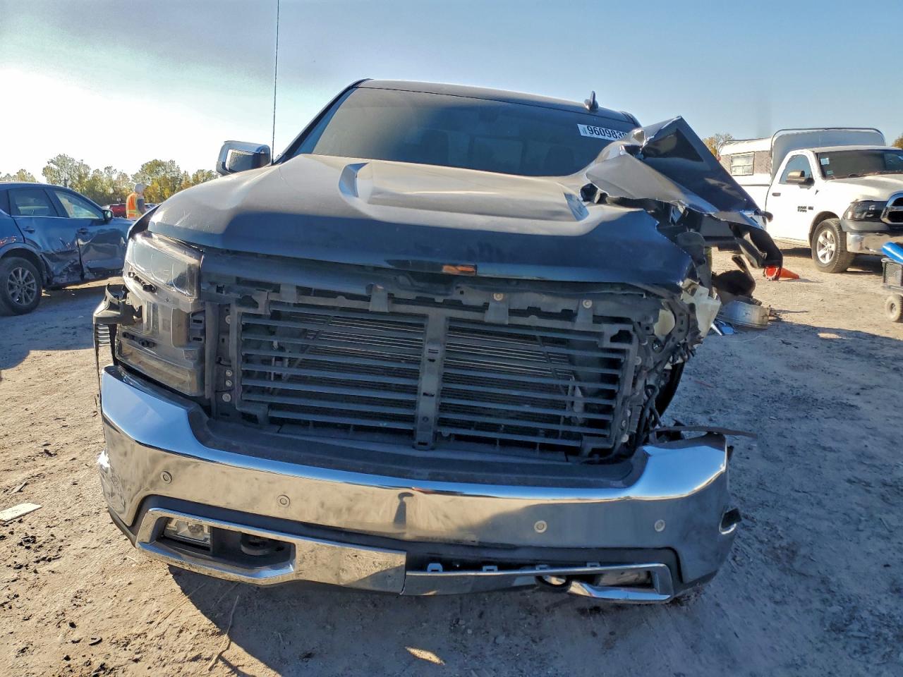CHEVROLET SILVERADO C1500 LTZ