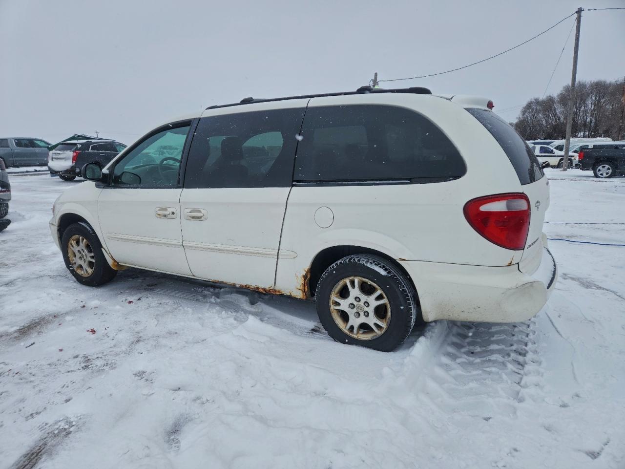 Lot #3301790343 2002 DODGE GRAND CARA