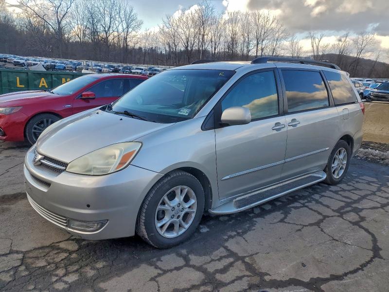 2004 TOYOTA SIENNA #3309190625