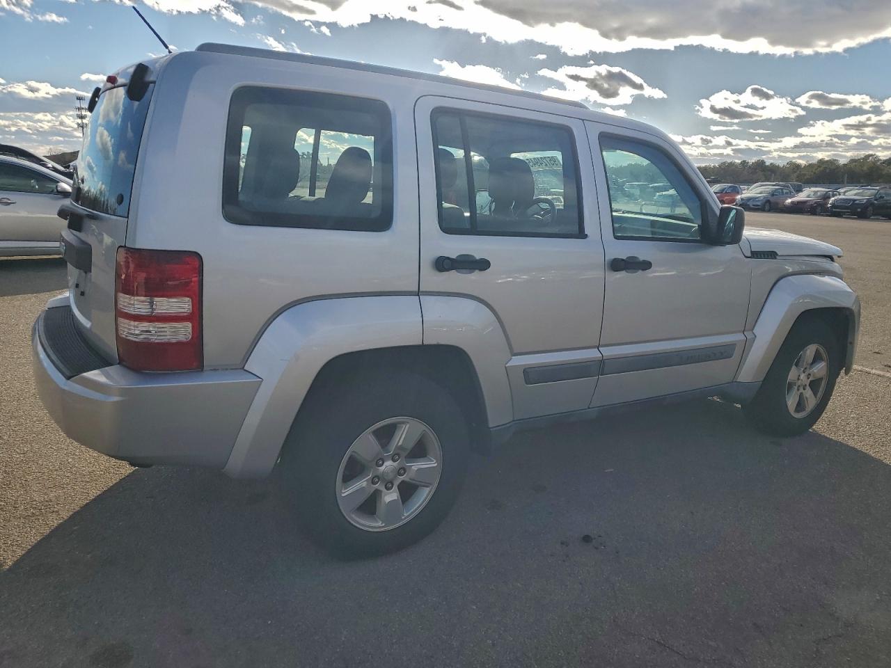 Lot #3315888153 2012 JEEP LIBERTY SP