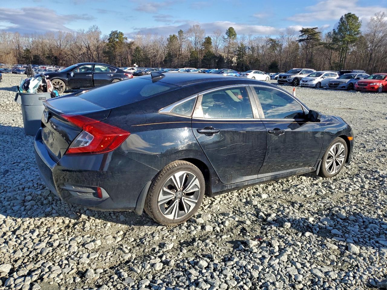 Lot #3312358787 2017 HONDA CIVIC EXL
