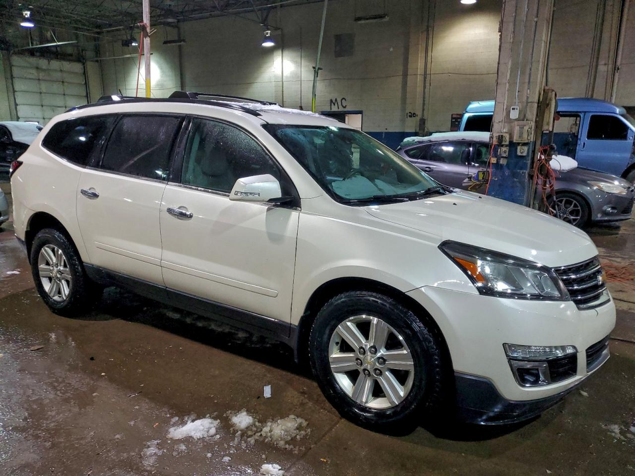 CHEVROLET TRAVERSE LT