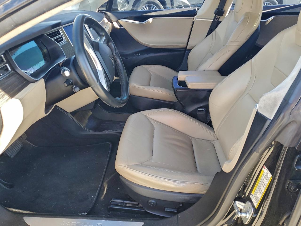 Lot #3316815397 2015 TESLA MODEL S