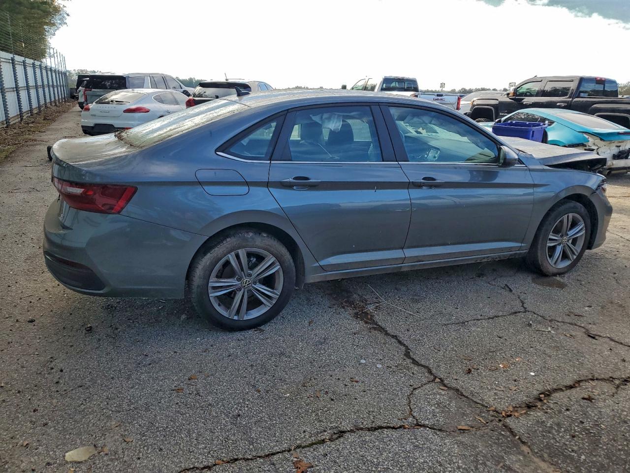 Lot #3311454270 2024 VOLKSWAGEN JETTA