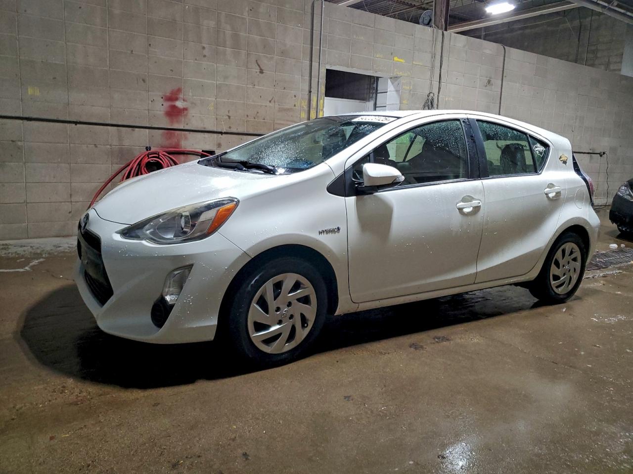 TOYOTA PRIUS C