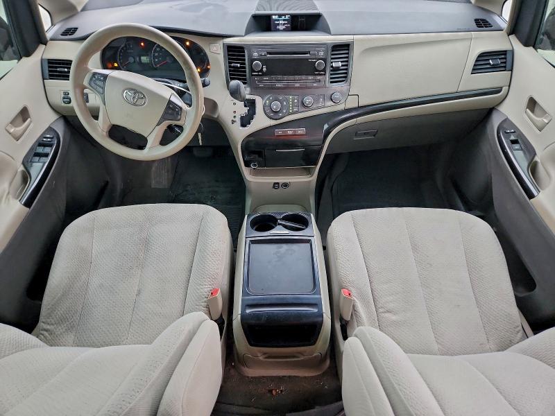 2011 TOYOTA SIENNA LE #3302701999