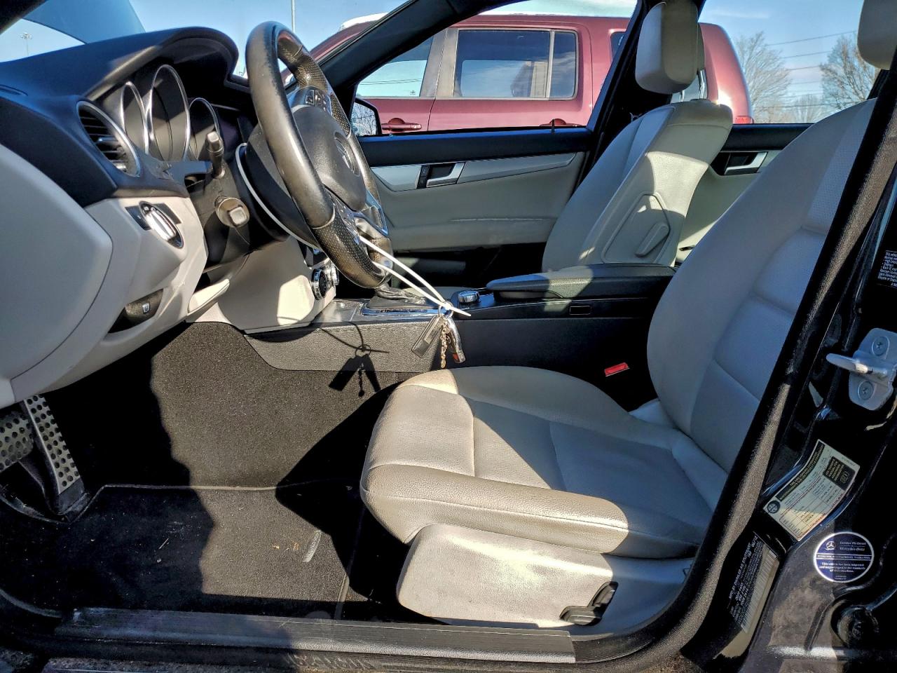 MERCEDES-BENZ C-CLASS 250