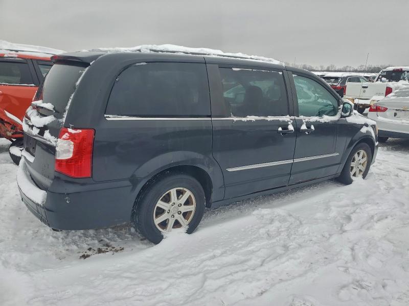 2012 CHRYSLER TOWN AND C #3304527446
