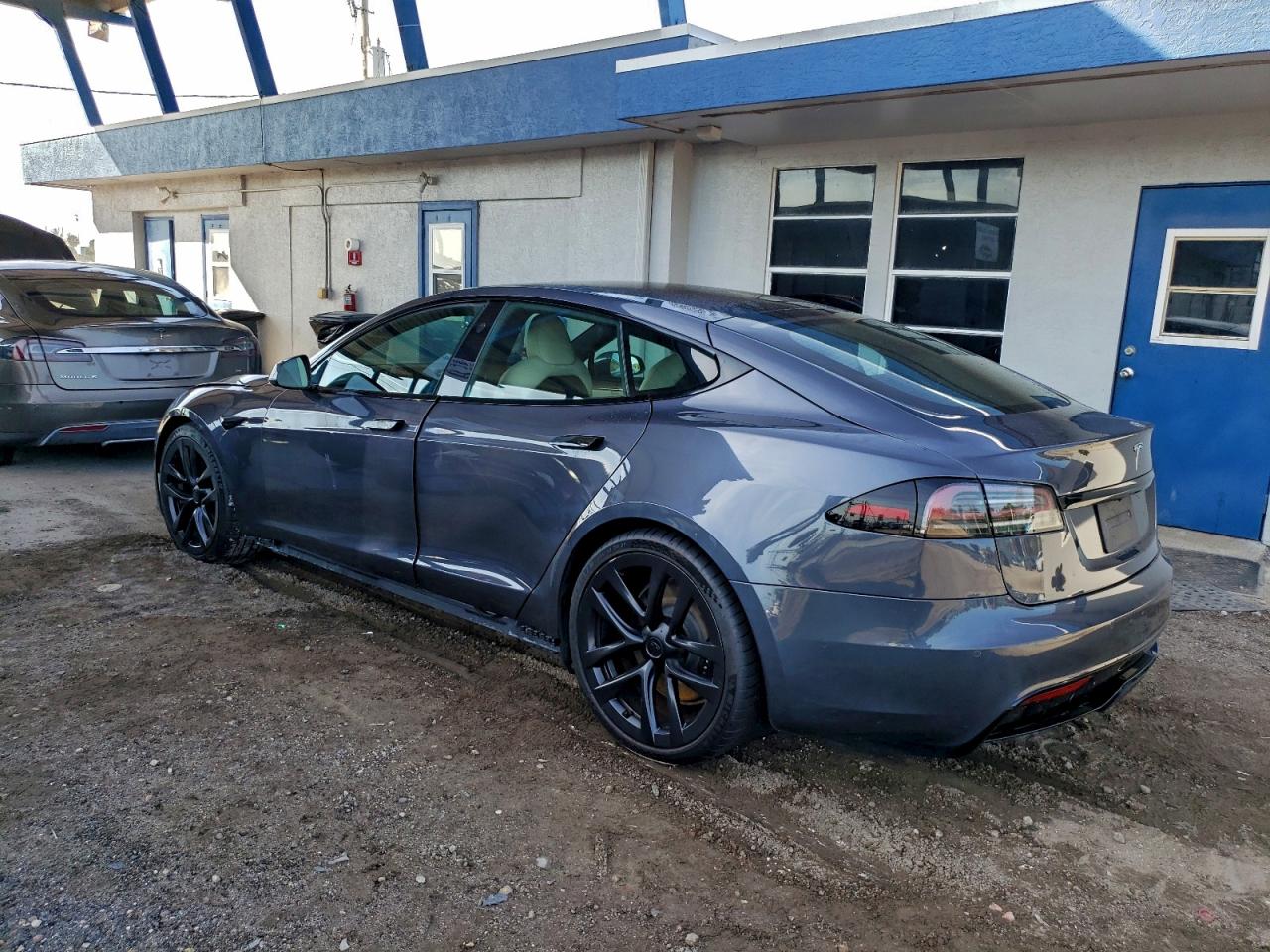 TESLA MODEL S