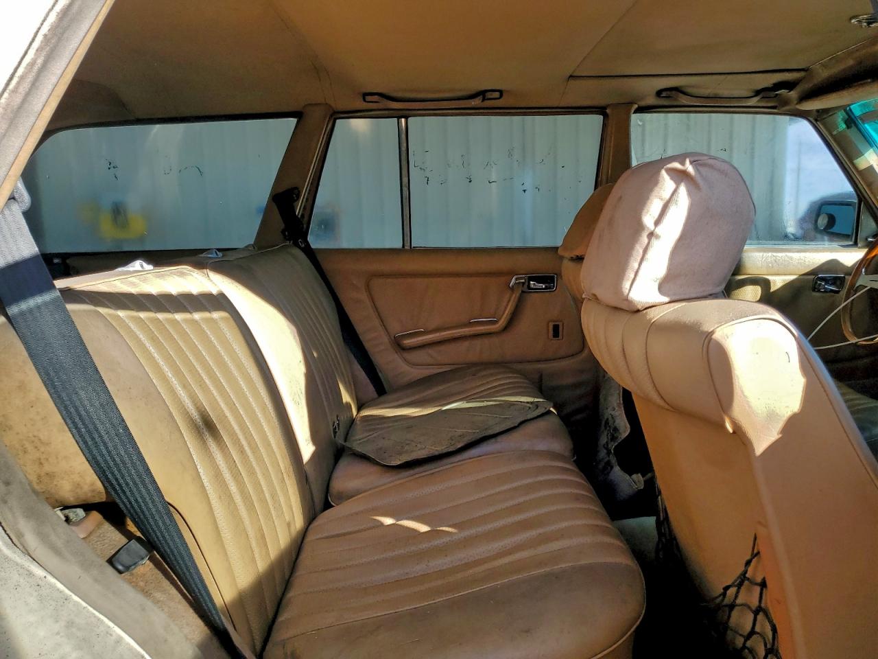 Lot #3318960961 1984 MERCEDES-BENZ 300 TDT