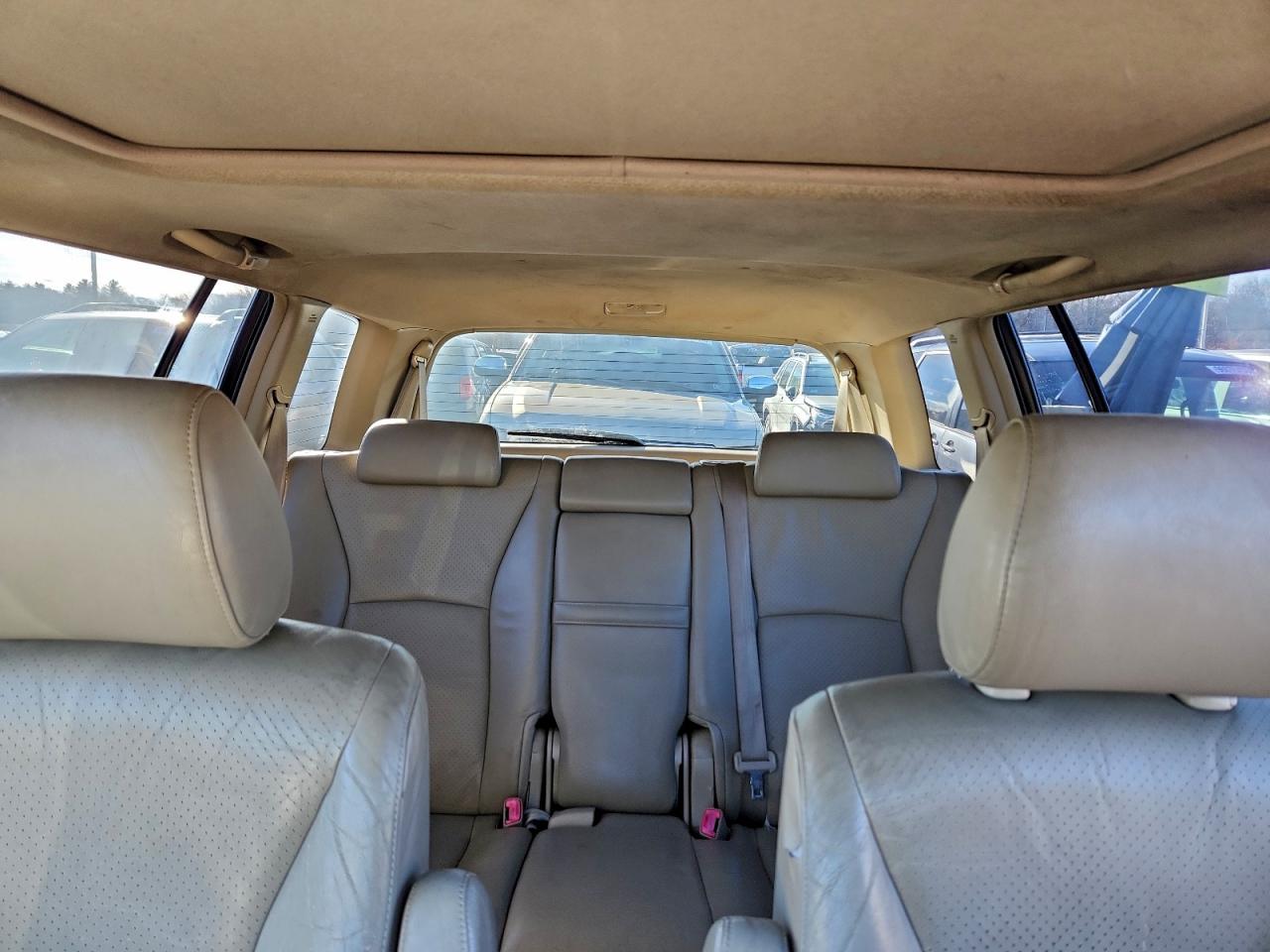 Lot #3312393119 2004 TOYOTA HIGHLANDER