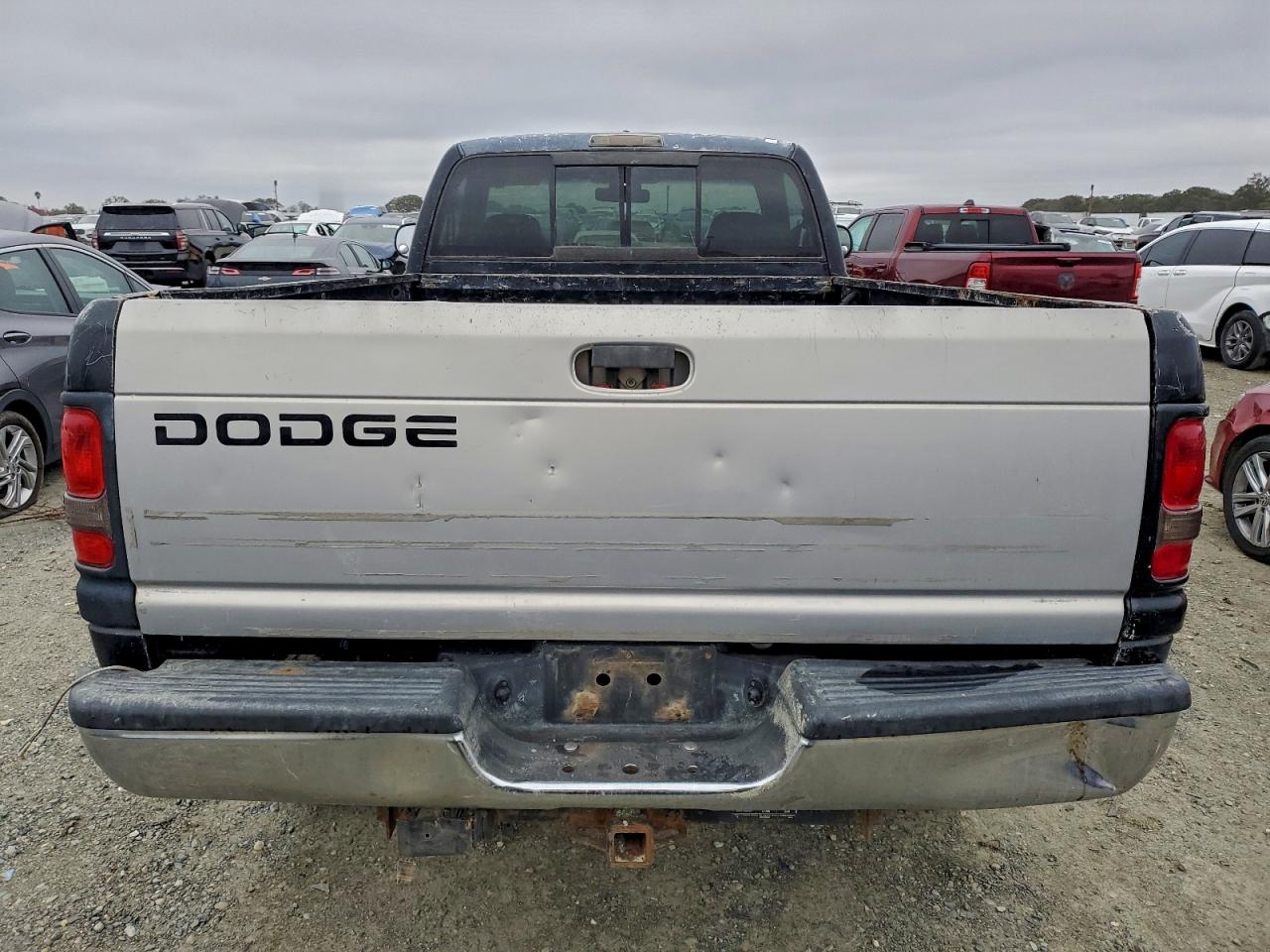 Lot #3309280619 2002 DODGE RAM 2500